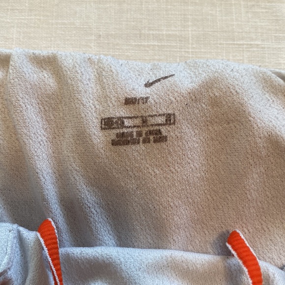 Nike workout shorts size medium - Picture 3 of 9